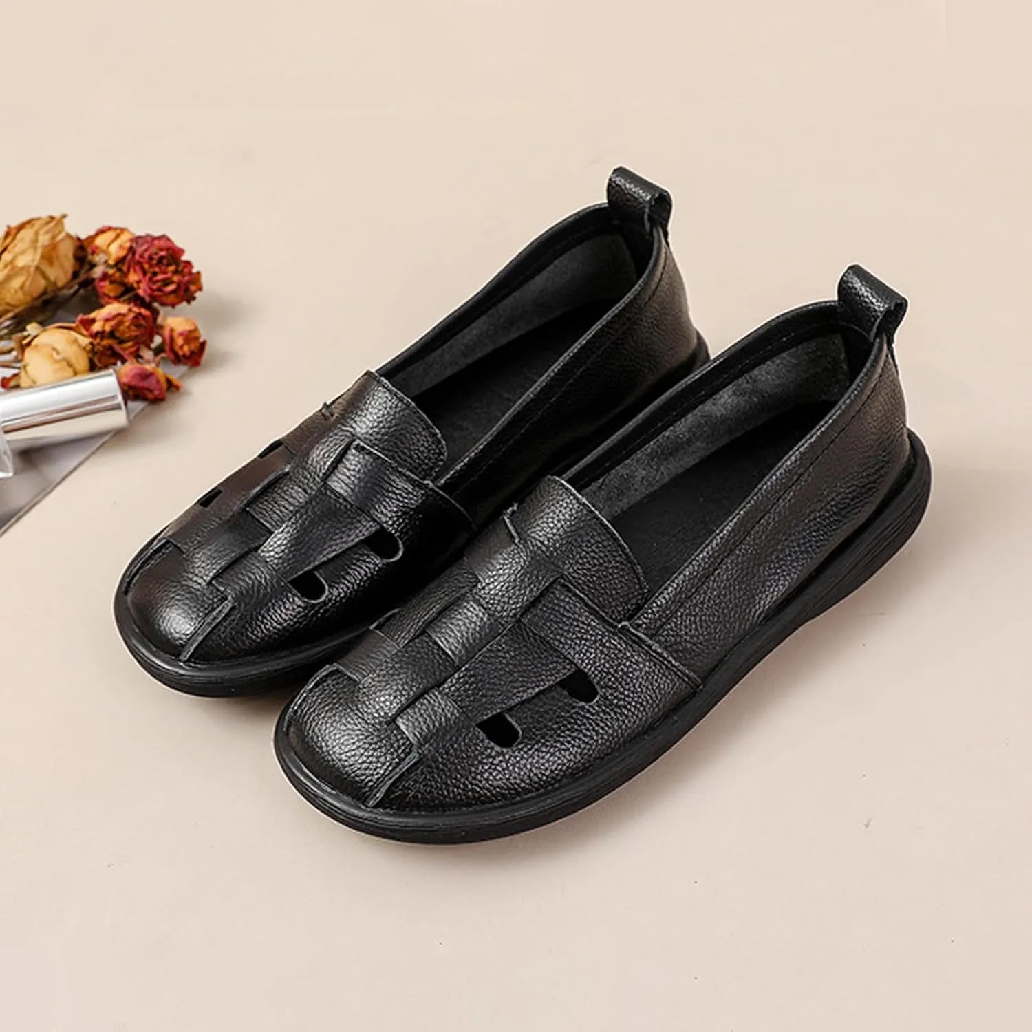 Aceptolcom Women's Casual Loafers Cute Slip On Comfort Walking Flats Leather Driving Moccasins Fashion Closed Toe Boat Shoes