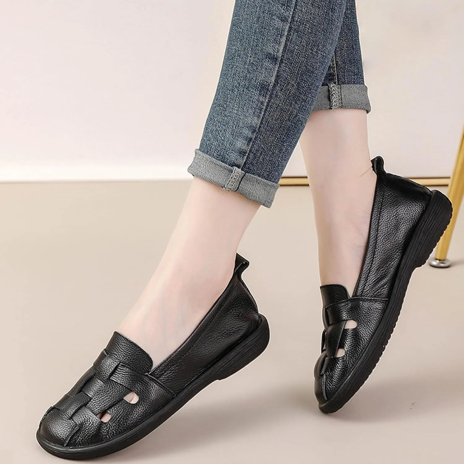 Aceptolcom Women's Casual Loafers Cute Slip On Comfort Walking Flats Leather Driving Moccasins Fashion Closed Toe Boat Shoes